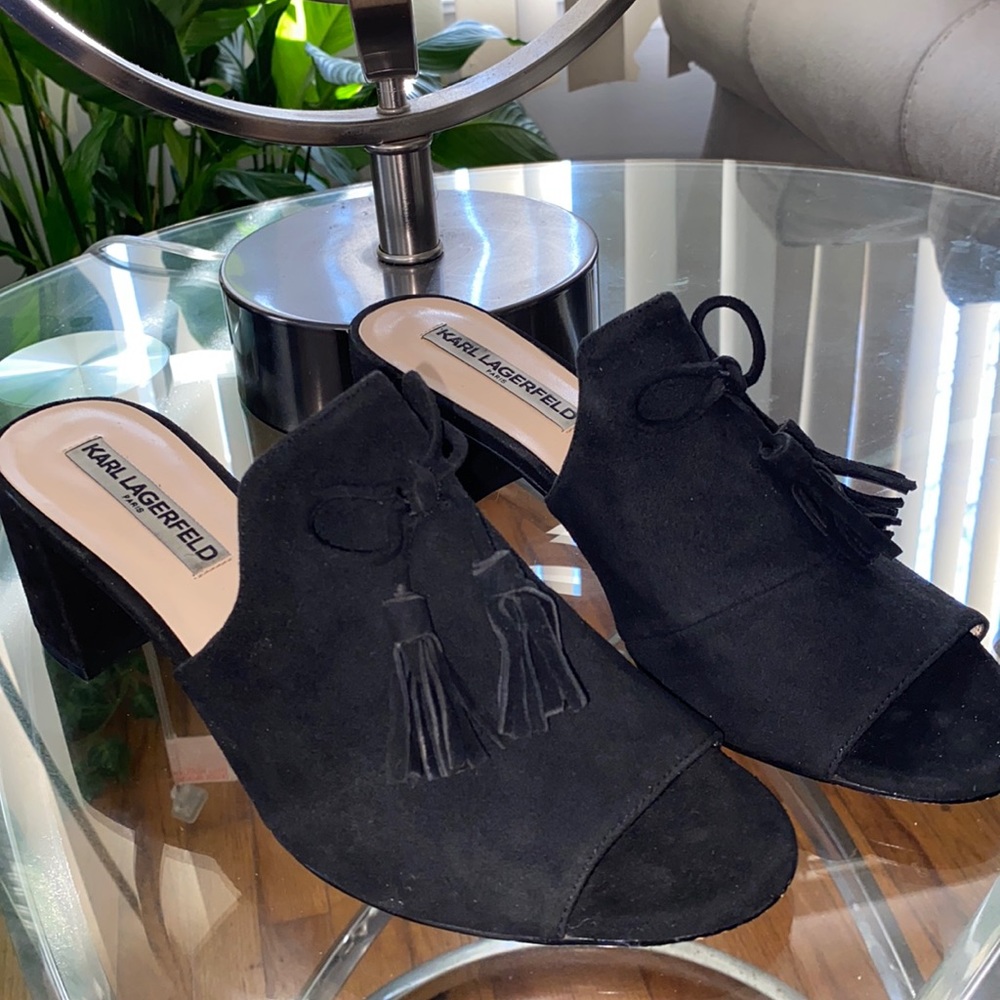 Karl Largerfeld Woman Suede Slip-On  2 1/4” Heel Shoes with Tassels Size 9.5